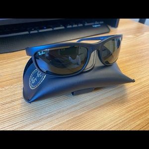 Brand new Ray-Ban sunglasses RB2027